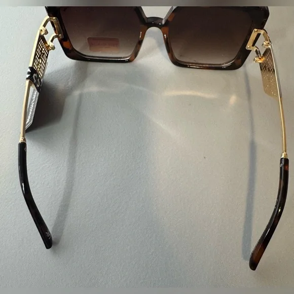 True Religion tortoise shell oversized Square Sunglasses metal frame logo - Picture 4 of 4